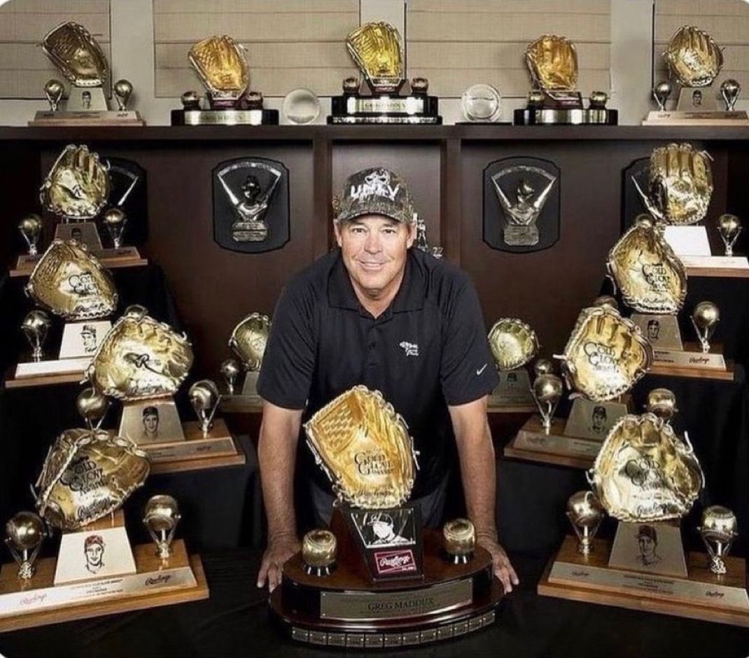 mlbelites_'s tweet image. “Dad, how good was Greg Maddux?”