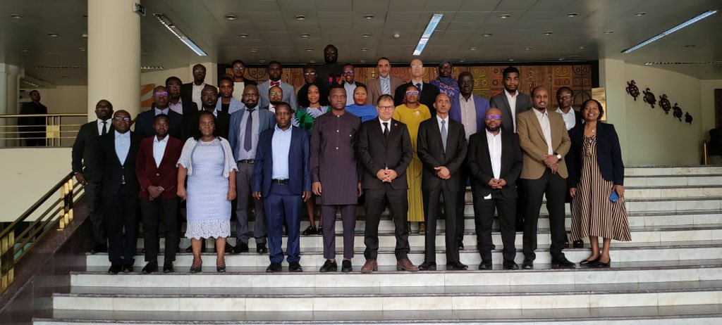 NBS_Somalia's tweet photo. SNBS participated in the AU Statistical Technical Group meeting on National Strategies for the Development of Statistics, joining AU Member States, Regional Economic Communities (RECs), pan-African institutions & partners to advance harmonized, high-quality statistics throughout Africa. Key discussion points included NSDS modernization, legal reforms & improved funding for data systems.

#Somalia shared its progress on implementing the 12 prior recommendations & submitted the completed rapporteur’s template. SNBS also underscored ongoing efforts to strengthen technical capacity & enhance donor coordination to accelerate statistical reforms. @AbdisalamHumbul @abdirahm_omar #DataForDevelopment @statafric @IGADsecretariat @_AfricanUnion