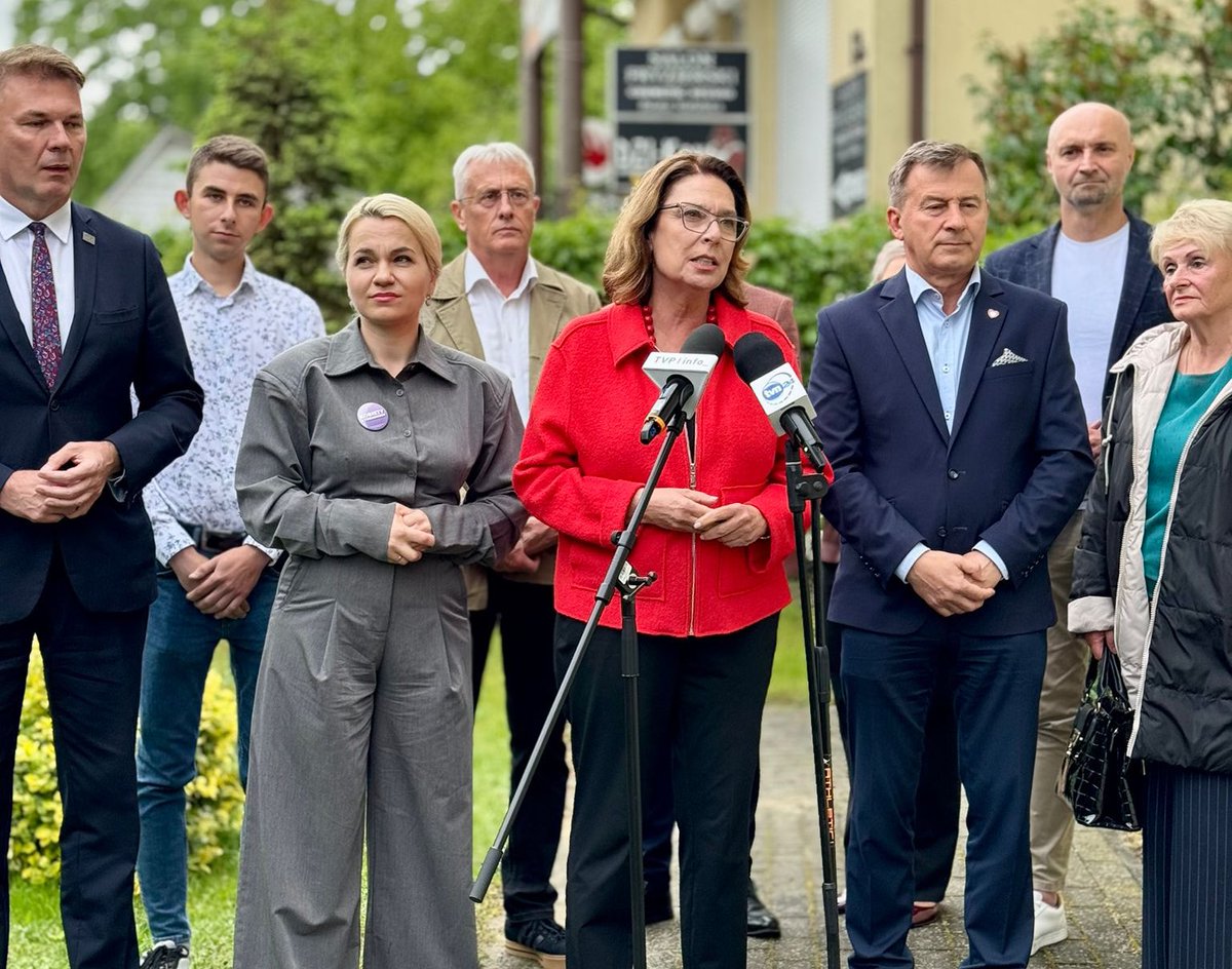 Włodawa, tuż przy granicy z Białorusią. Tu wszyscy wiedzą, jak ważne jest bezpieczeństwo. Dlatego apeluję o pełną mobilizację i głos na Rafała Trzaskowskiego. Wybierzmy prezydenta, który zapewni bezpieczną przyszłość naszej Ojczyźnie. Ważny jest każdy głos!
#WygraCałaPolska