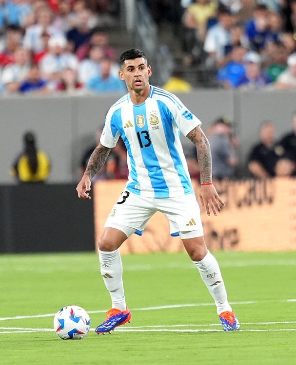 🎩 Kevin Lomonaco - Cristian Romero.

Cuando hay que pegar, se pega.
Cuando hay que jugar, se juega.