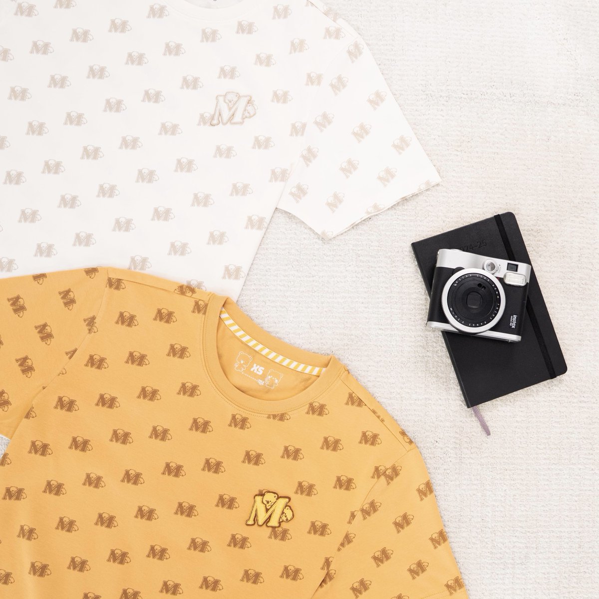 A simple touch of cuteness you’ll love!
Giordano x Milk Mocha Bear: Monogram T-Shirt arrives this Monday, June 2 at 9 AM PST!