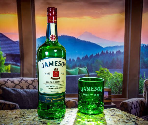 sagarcasm's tweet photo. Jameson ka Instagram taiyaar hojao https://t.co/7ptijGrzaQ