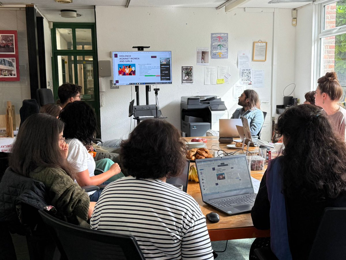 IWGB women & marginalised genders βπ½ (@iwgbwomen) on Twitter photo Thank you to <a href="/lawrsuk/">Latin American Women's Rights Service - LAWRS</a> for delivering an incredible and very useful training session for our union staff today.
The session focused on how to support our members affected by gender-based violence and the impact of harmful practices. Thank you to <a href="/lawrsuk/">Latin American Women's Rights Service - LAWRS</a> for delivering an incredible and very useful training session for our union staff today.
The session focused on how to support our members affected by gender-based violence and the impact of harmful practices.