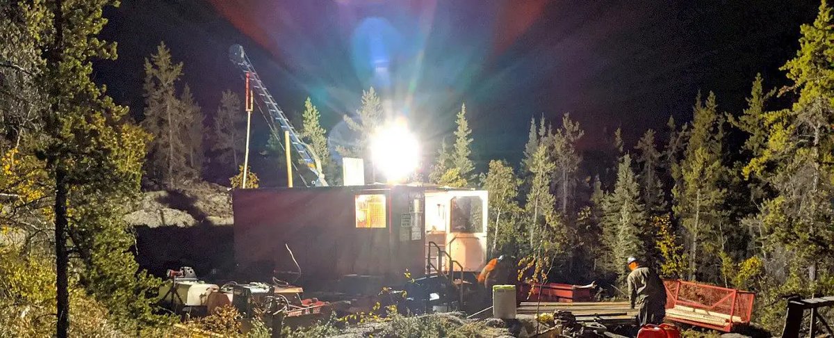 Gold Terra Resource (@goldterra) on Twitter photo As reported by German media <a href="/GOLDINVEST_de/">GOLDINVEST</a>, we have confirmed the #gold potential of the Campbell Shear (CS) at depths exceeding 2,600 m below the surface at its Con Mine Option Property. This milestone is extremely encouraging. In addition, higher-grade gold values (7.81 g/t Au As reported by German media <a href="/GOLDINVEST_de/">GOLDINVEST</a>, we have confirmed the #gold potential of the Campbell Shear (CS) at depths exceeding 2,600 m below the surface at its Con Mine Option Property. This milestone is extremely encouraging. In addition, higher-grade gold values (7.81 g/t Au