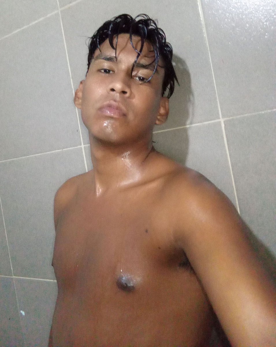 luiseduar0322's tweet photo. Que calor 🫠 https://t.co/OAnOKSLZVT