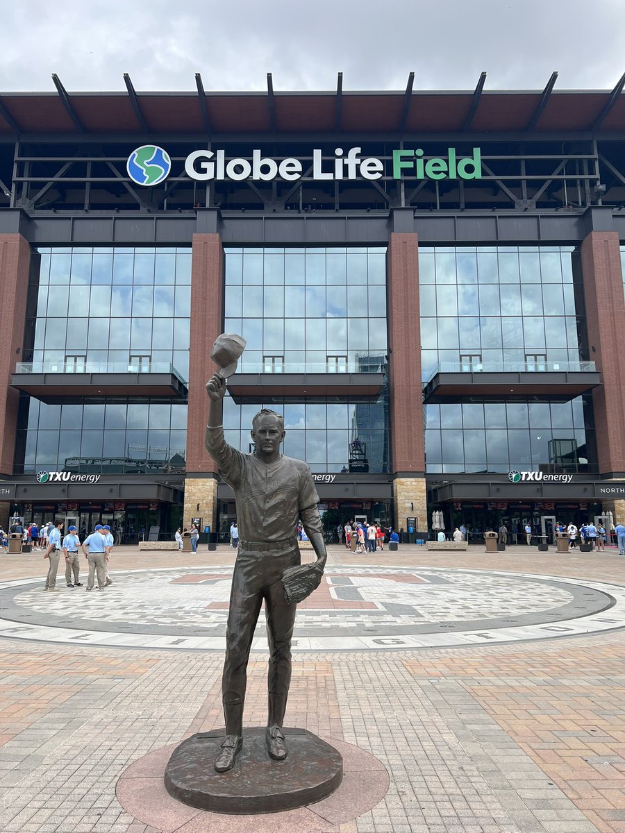 JakeWieds's tweet photo. Ballpark #18 - Globe Life Field! For being basically brand new, stadium was alright at best, but probably has one of the coolest entertainment districts right outside to make up for it. Field view was sweet, but expected a little more. Both Texas stadiums crossed off! https://t.co/Egk0EluSqt