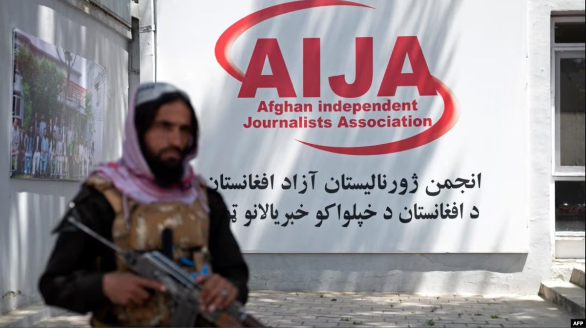 Our Afghanistan Program Officer Sara Hakimi examines the incredible courage of women journalists in #Afghanistan and why we must continue to support their brave work freedom-now.org/where-press-fr…