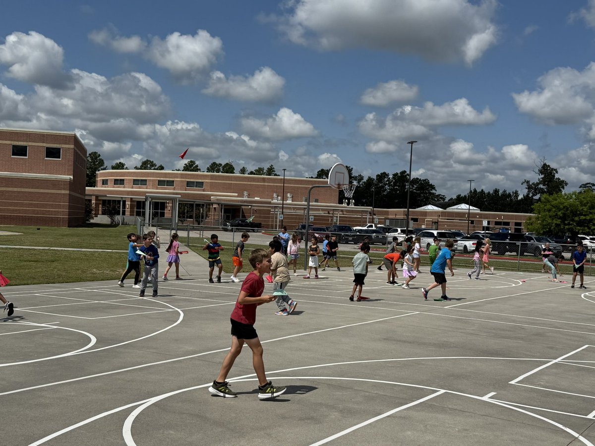 Jennifer Robison tweet media