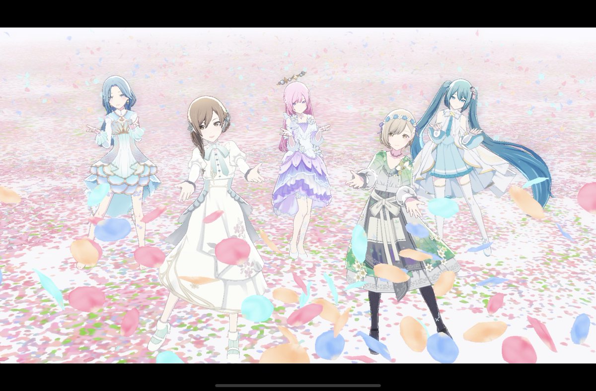 イレヴンスこれ、これっ、白っぽいドレス系が無限に似合う神PVが来てしまったな!?!!!?!うああ、、あかんめちゃくちゃ好きかわいすぎ、てか上下の黒帯の細さもいい具合すぎる