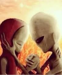 como s siente q tu amiga t banque en un hear me out