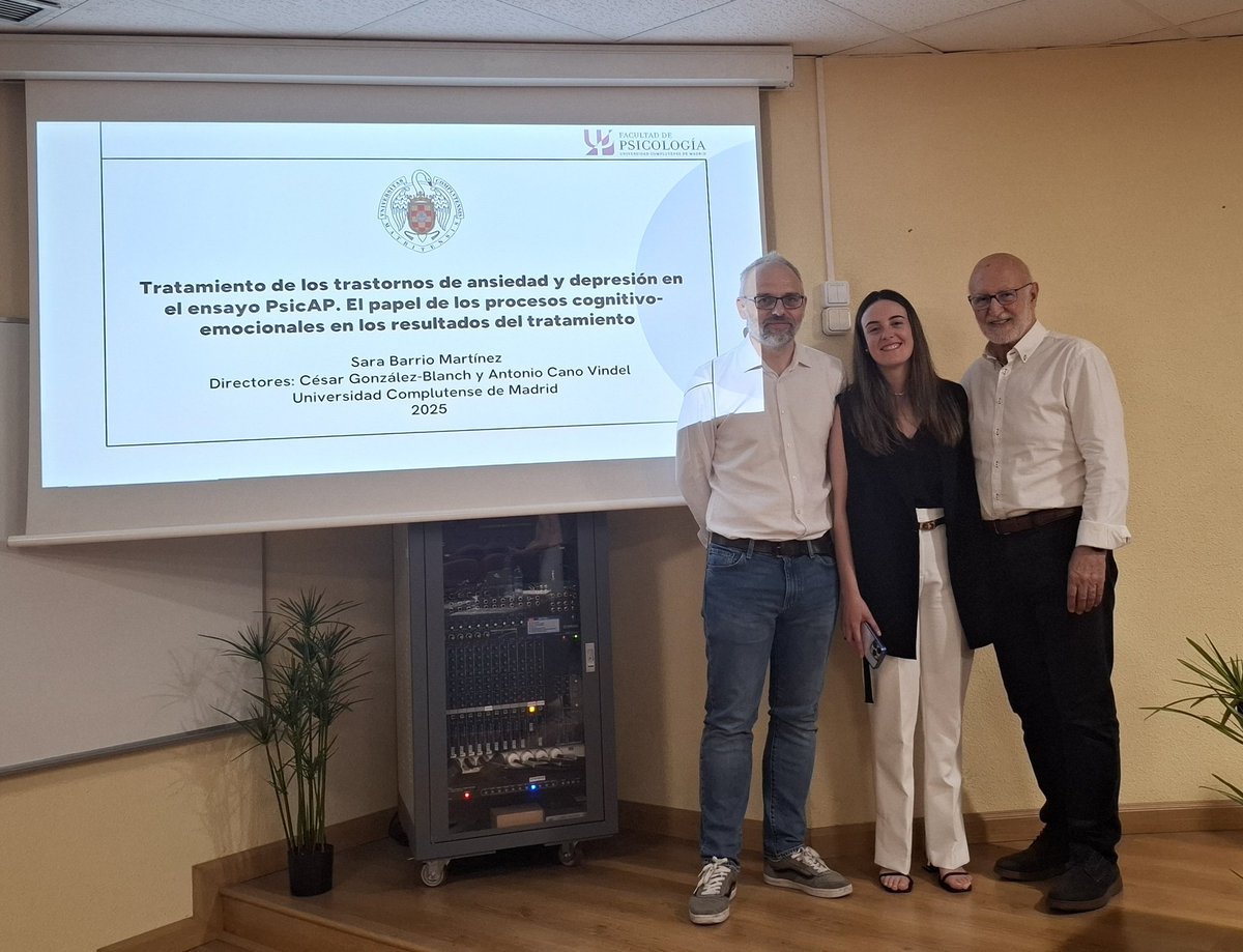 César González-Blanch (@cgblanch1) on Twitter photo Enhorabuena a la nueva doctora <a href="/SaraBarrioM/">Sara Barrio Martínez</a>
Una nueva tesis derivada del proyecto PsicAP; si no he perdido la cuenta, esta es la 5°, y en no mucho tendremos otra más. Enhorabuena a la nueva doctora <a href="/SaraBarrioM/">Sara Barrio Martínez</a>
Una nueva tesis derivada del proyecto PsicAP; si no he perdido la cuenta, esta es la 5°, y en no mucho tendremos otra más.