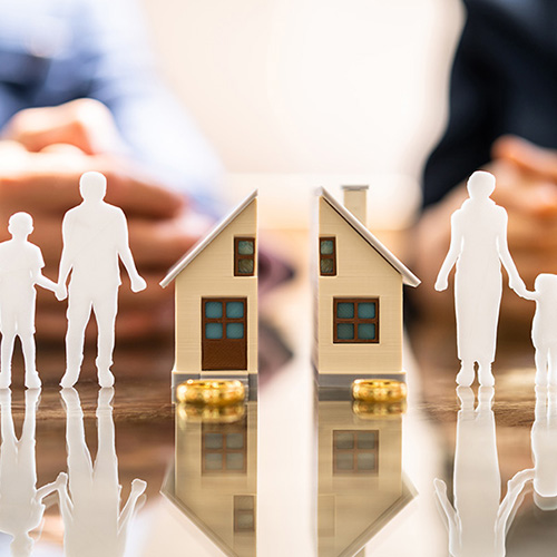 bsosumd's tweet image. A working paper from ECON Assistant Professor Nolan Pope and coauthors offers unique insights into the long-term impacts of divorce: go.umd.edu/divorceresearch
