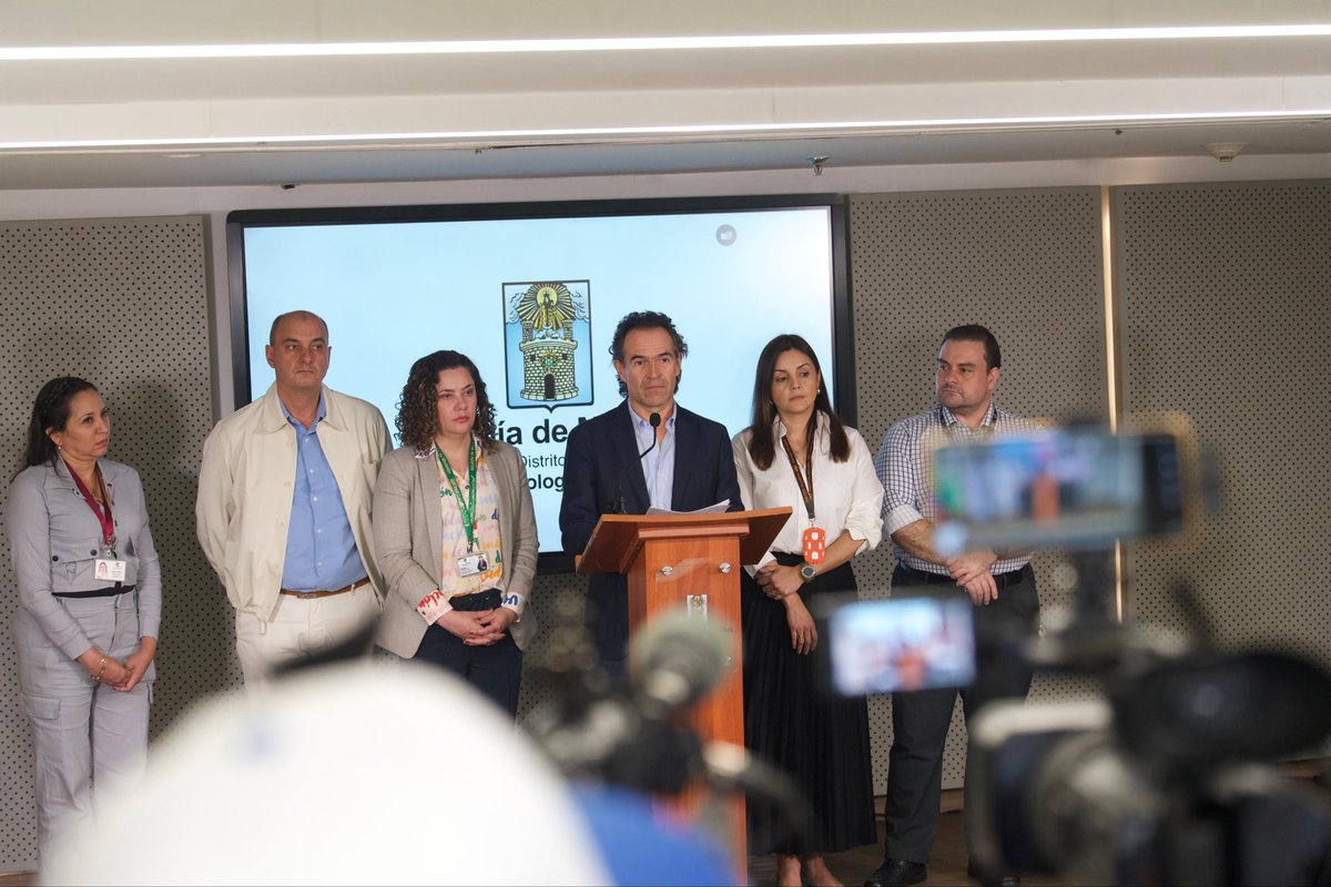 “Queremos informarle a la opinión pública que a la Alcaldía de Medellín se convocó a todas las EPS e IPS que operan en la ciudad”, <a href="/FicoGutierrez/">Fico Gutiérrez</a>.