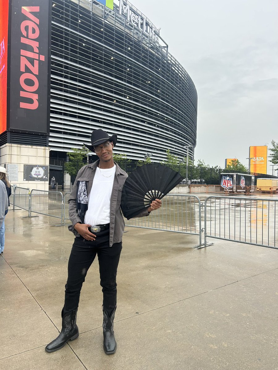 🙏🏽 tweet media