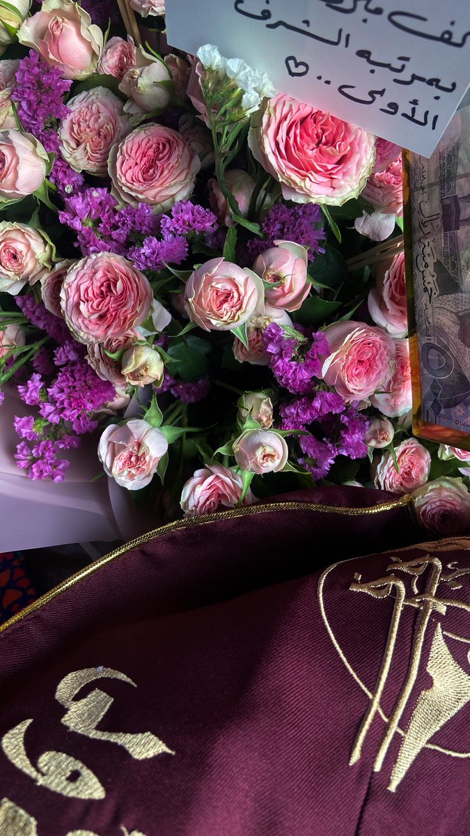 li1na__'s tweet photo. End of an era 🎓🩶
Wednesday, 28/5/2025 https://t.co/onzRjHMTWv
