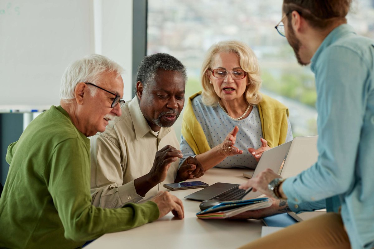New month, new opportunities! Join us at Kelly Hall YMCA and Rauner Family YMCA for free Digital Equity Workshops this June. 

Build your tech skills and connect with the community. ow.ly/5IOw50W10tq