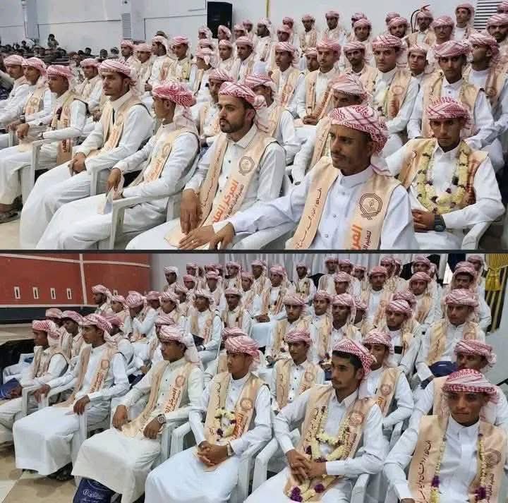 - بُورك لمأرب ومركزها العلمي هذا الفخر العظيم بتخريج 117 من حفظة كتاب الله الكريم، "نورٌ على نور" جعلهم الله من العاملين بالقرآن، لا الحافظين له لفظًا فحسب،

بل هداةً مهتدين، ودعاةً راشدين، وليكن هذا الحفظ درعًا للأمة من الفتن، وسراجًا يهدي في ظلمات التيه.
#مأرب
#islamalazeb