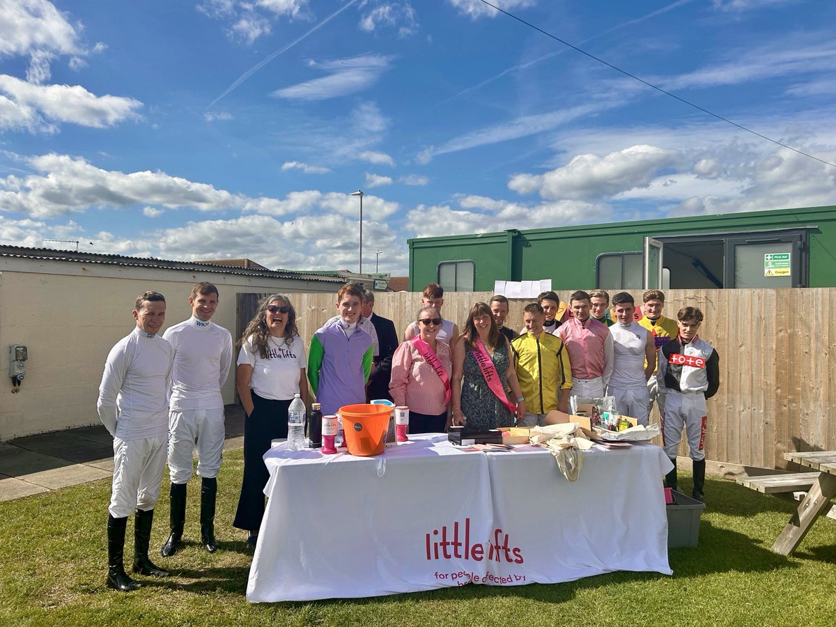 Derek ‘Tommo’ Thompson (@tommoracing) on Twitter photo All the jockeys at <a href="/GTYarmouthRaces/">Great Yarmouth Races</a> showing their support for <a href="/littleliftsUK/">Little Lifts</a> 💝 In the UK, one woman is diagnosed with breast cancer every 10 minutes - this Norwich based charity provides little lifts through gifts along these patients journey. Well done 👏 All the jockeys at <a href="/GTYarmouthRaces/">Great Yarmouth Races</a> showing their support for <a href="/littleliftsUK/">Little Lifts</a> 💝 In the UK, one woman is diagnosed with breast cancer every 10 minutes - this Norwich based charity provides little lifts through gifts along these patients journey. Well done 👏