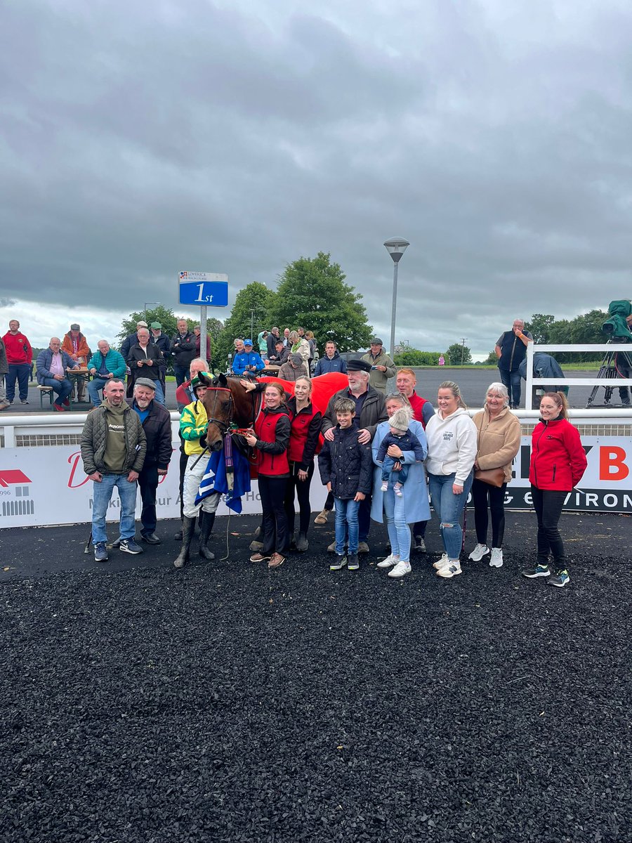 Connolly's RED MILLS (@redmillshorse) on Twitter photo Elusive Ogie who cost just โฌ4,000 at the 2024 <a href="/Tattersalls_ie/">Tattersalls Ireland</a> May Store Sale wins the first leg of the 2025/2026 #REDMILLS <a href="/IrishEBF_/">Irish Stallion Farms</a> Auction Hurdle Series at <a href="/LimerickRaces/">Limerick Races</a> ๐
Another big result in the series for trainer Eoin McCarthy who won in the series last year at Elusive Ogie who cost just โฌ4,000 at the 2024 <a href="/Tattersalls_ie/">Tattersalls Ireland</a> May Store Sale wins the first leg of the 2025/2026 #REDMILLS <a href="/IrishEBF_/">Irish Stallion Farms</a> Auction Hurdle Series at <a href="/LimerickRaces/">Limerick Races</a> ๐
Another big result in the series for trainer Eoin McCarthy who won in the series last year at