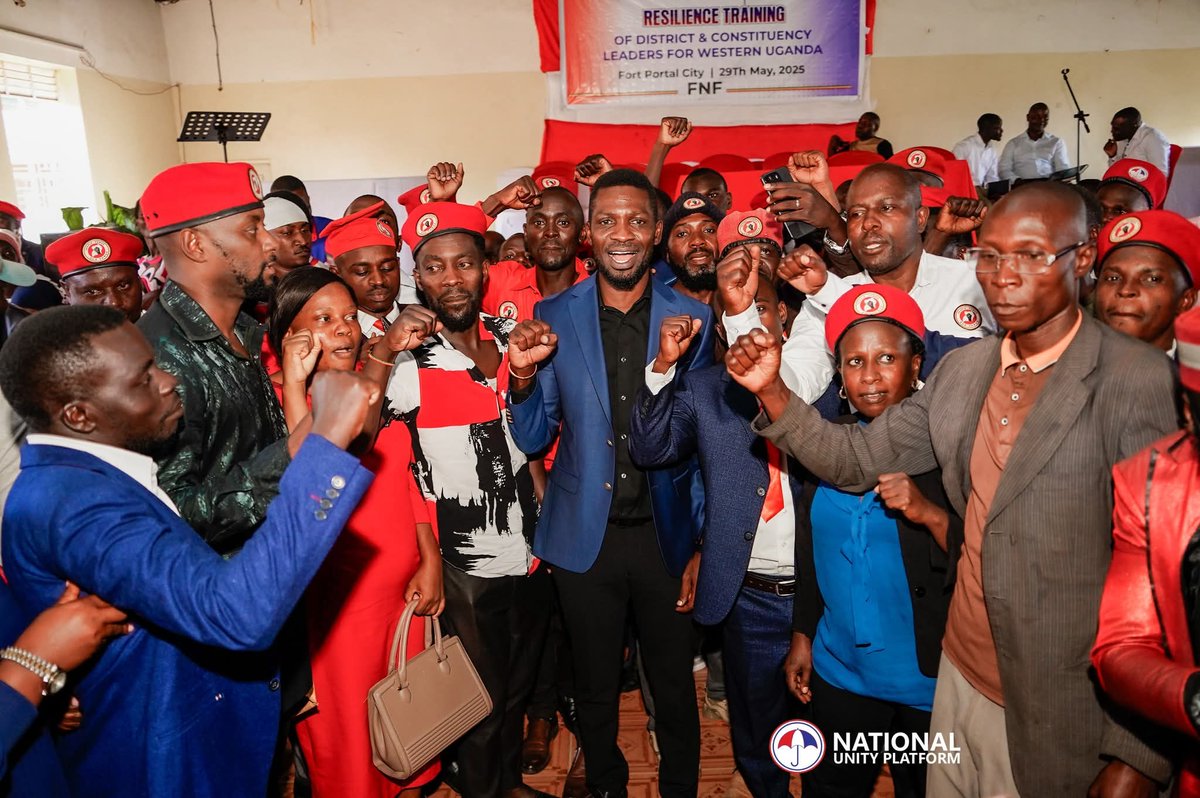 BOBI WINE (@hebobiwine) on Twitter photo Today found us in Fort Portal where we addressed the <a href="/NUP_Ug/">National Unity Platform</a> leaders from the Western Regions of Tooro, Bunyoro, Ankole, Rwenzori and Kigezi. I am extremely impressed by their enthusiasm and passion. We discussed commitment, resilience and faith in the face of so many challenges Today found us in Fort Portal where we addressed the <a href="/NUP_Ug/">National Unity Platform</a> leaders from the Western Regions of Tooro, Bunyoro, Ankole, Rwenzori and Kigezi. I am extremely impressed by their enthusiasm and passion. We discussed commitment, resilience and faith in the face of so many challenges