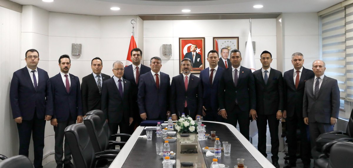 Ahmet AYDIN (@ahmetaydin_02) on Twitter photo Devlet Denetim Elemanları Derneği,
İş Müfettişleri Derneği, Vergi Müfettişleri Derneği, Sosyal Güvenlik Müfettişleri Derneği ve Aile ve Sosyal Hizmetler Müfettişleri Derneği başkan ve yönetimleri ile <a href="/csgbakanligi/">T.C. Çalışma ve Sosyal Güvenlik Bakanlığı</a>’nda bir araya gelerek mesleğe dair konular üzerine istişare ve Devlet Denetim Elemanları Derneği,
İş Müfettişleri Derneği, Vergi Müfettişleri Derneği, Sosyal Güvenlik Müfettişleri Derneği ve Aile ve Sosyal Hizmetler Müfettişleri Derneği başkan ve yönetimleri ile <a href="/csgbakanligi/">T.C. Çalışma ve Sosyal Güvenlik Bakanlığı</a>’nda bir araya gelerek mesleğe dair konular üzerine istişare ve