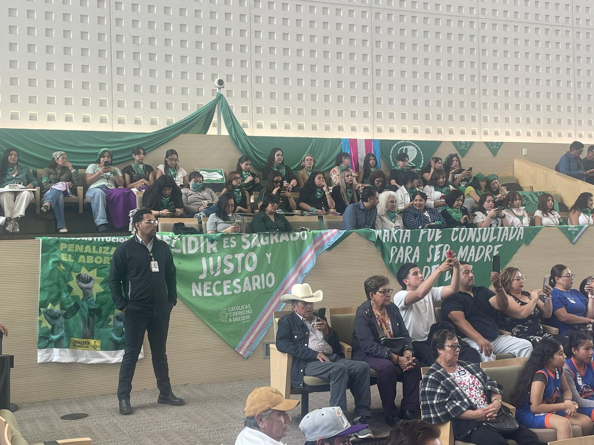 CaracolenMov's tweet image. Diputadas y diputados de oposición en el @CongresoGto listos para votar a favor de la despenalización del aborto #Guanajuato #PoderLegislativo @DipMorenaGto