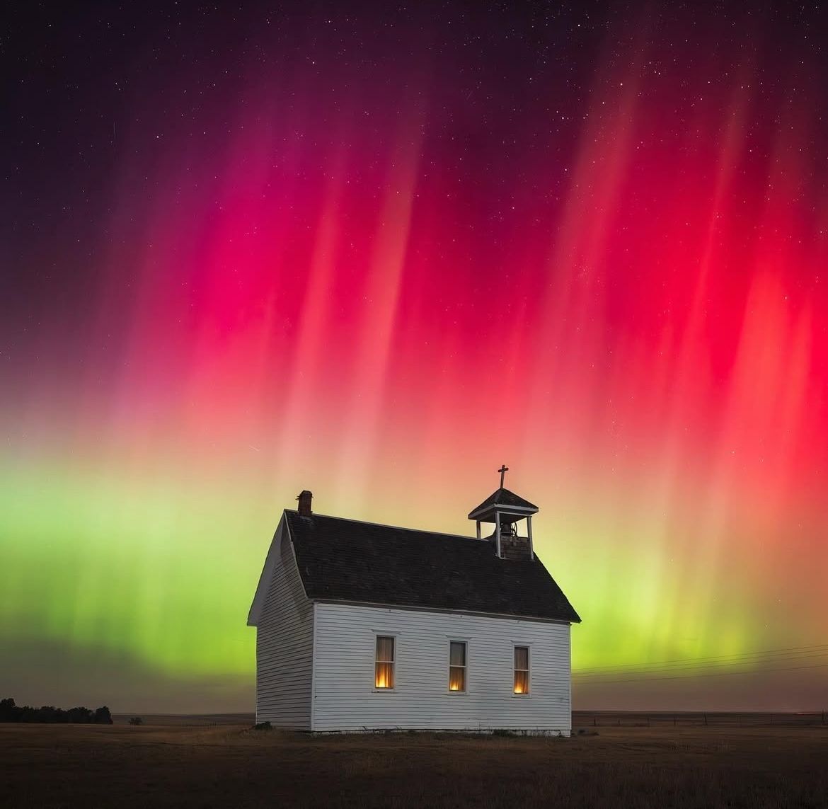 Long exposure + low ISO = pure aurora magic. Captured with precision under G5 geomagnetic storm skies.

Credit: mikemezphoto
* 
* 
* 
#AuroraCapture #AstroPhoto #LongExposure #NikonGear #LowISO #NightSkyMagic #PhotographersLife