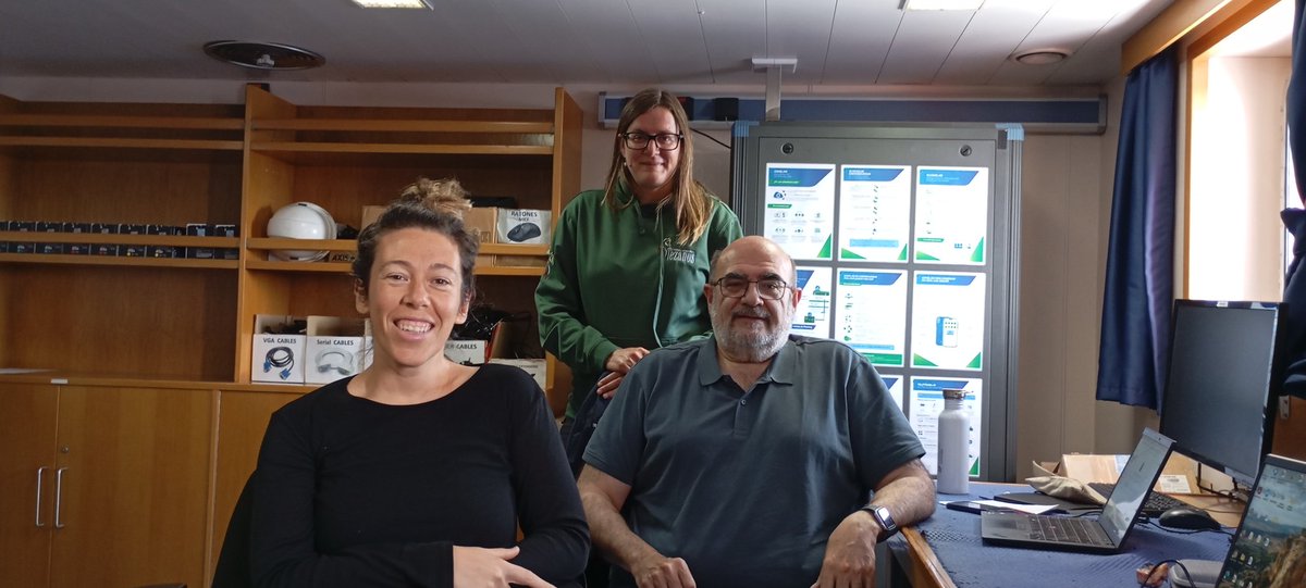 Esta semana estamos embarcados en el Odón de Buen, Sarmiento de Gamboa y Ángeles Alvariño 🚢🌊 realizando campañas multidisciplinares, de sísmica y pruebas de equipos como el Hugin.

Estaremos por el golfo de Cádiz en la #CIRCASUR_2025 y al oeste de Galicia en la #MAUEC