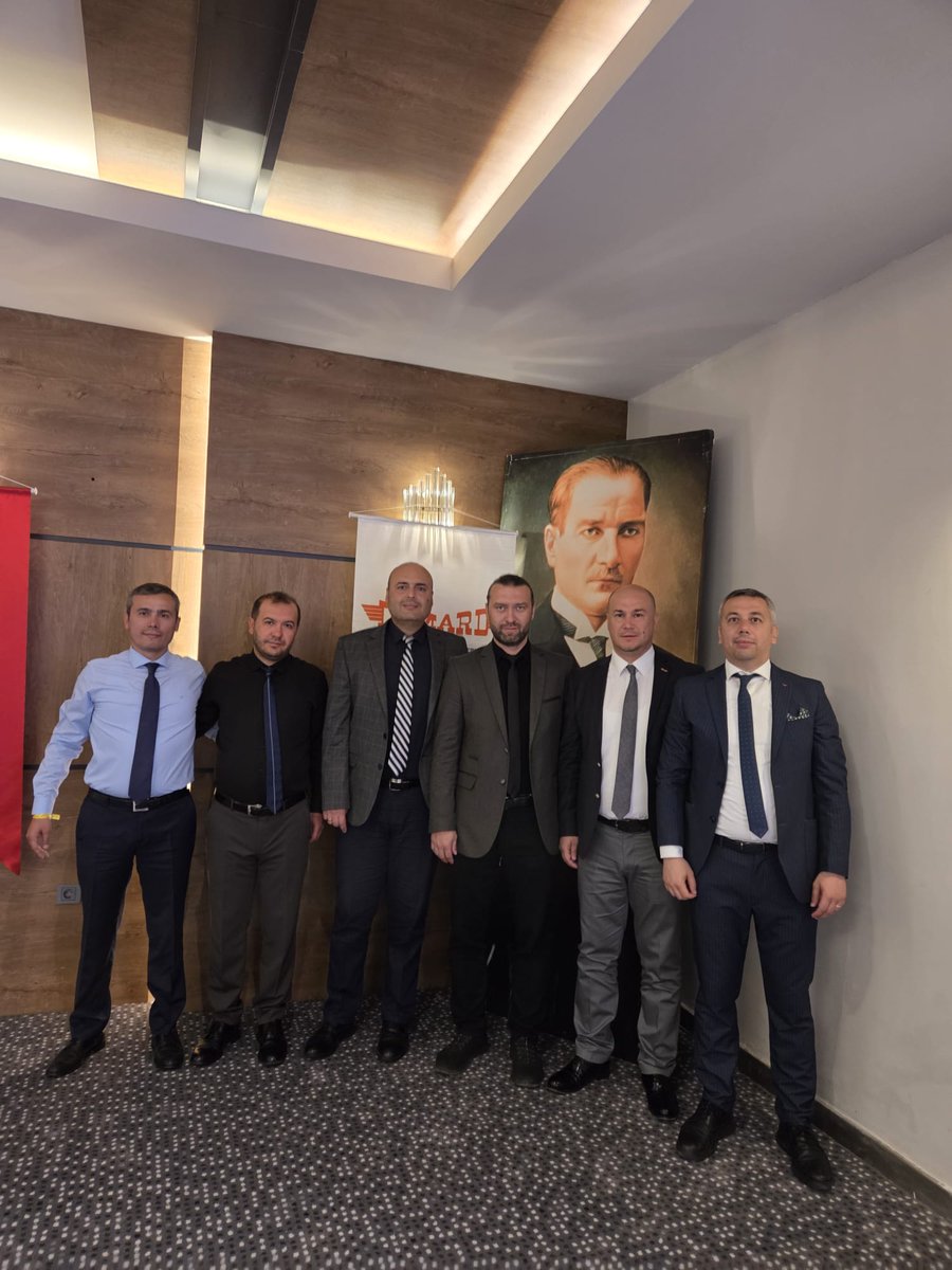 YhtMakinistleri's tweet photo. 23-24 Mayis 2025 tarihinde Genel Merkezimiz ve Şube Başkanlıklarımızın katılımıyla DEMARD Yürütme Kurulu Toplantımizı gerçekleştirmis bulunmaktayız... https://t.co/J6k62xIt7b
