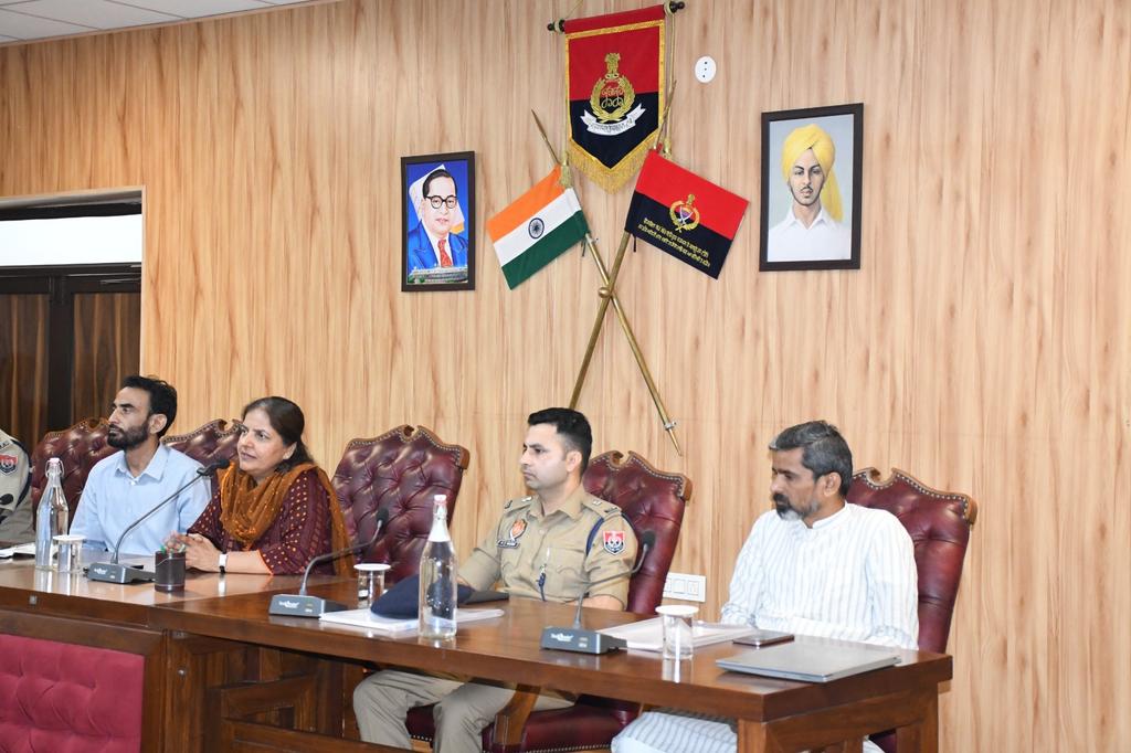 Today a day long training of  70 Police officials of Ludhiana Commissionerate was conducted by eminent experts on the subject. Ms. Gurpreet Kaur Deo, IPS, Spl. DGP CAD, Punjab presided over the one day long sensitization workshop along with Senior Police Officers of Ludhiana