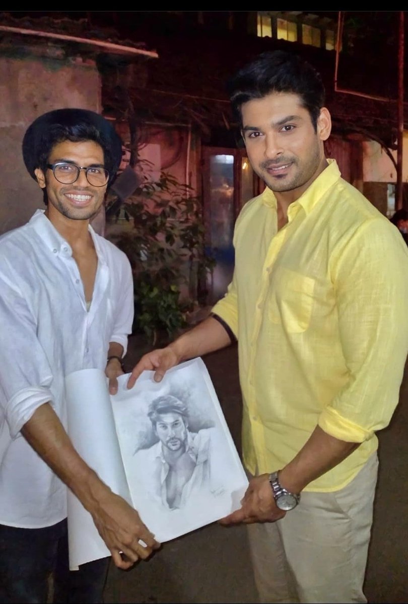 Our hero is trending ❤
<a href="/sidharth_shukla/">Sidharth Shukla</a>
4 YRS OF SID AS AGASTYA RAO
#SidharthShukla