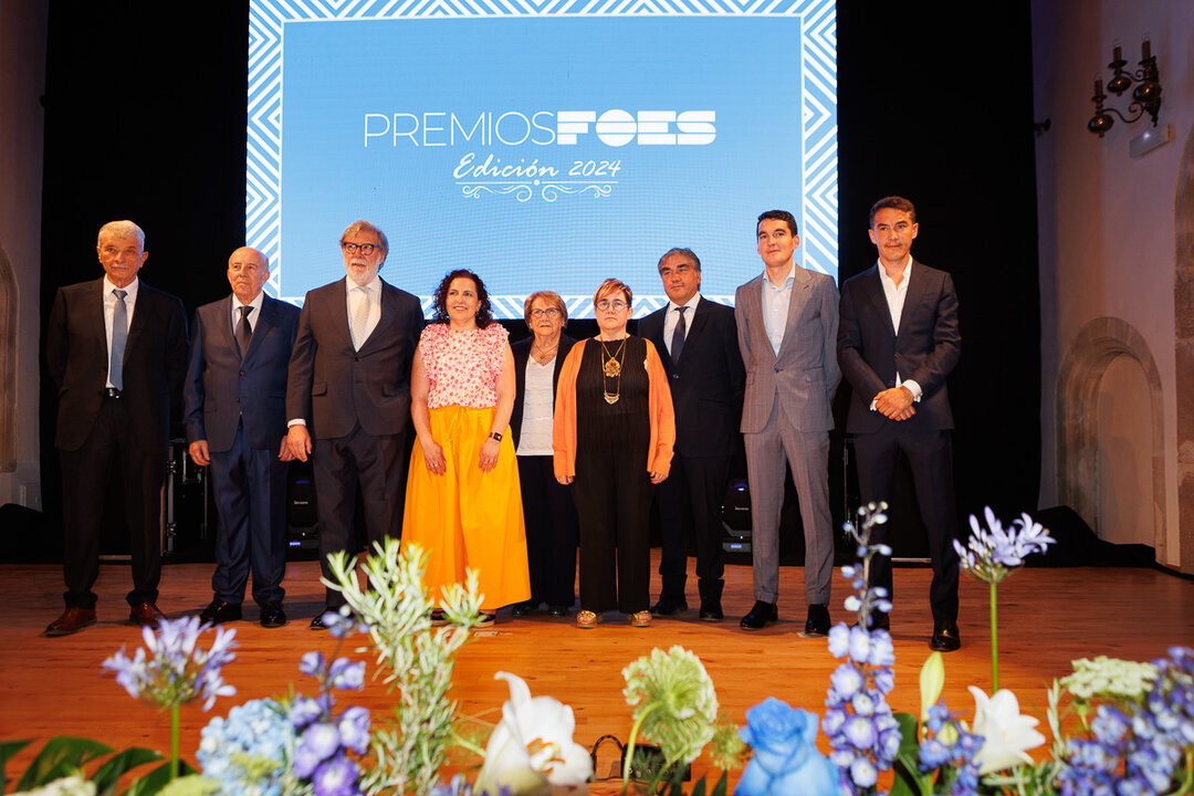 Beatriz Martínez, nuestra Consejera Delegada ha recogido el Premio FOES Empresa Soriana 2024 como empresa familiar que ha apostado siempre por el territorio. 
"Este premio es un impulso para seguir. Para seguir demostrando que en Soria se pueden hacer grandes cosas"