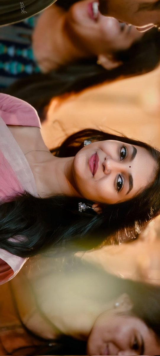 Ivana as Nikitha Shastri in Love today