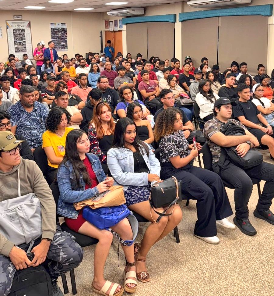 Marcela Paredes de Vásquez tweet media