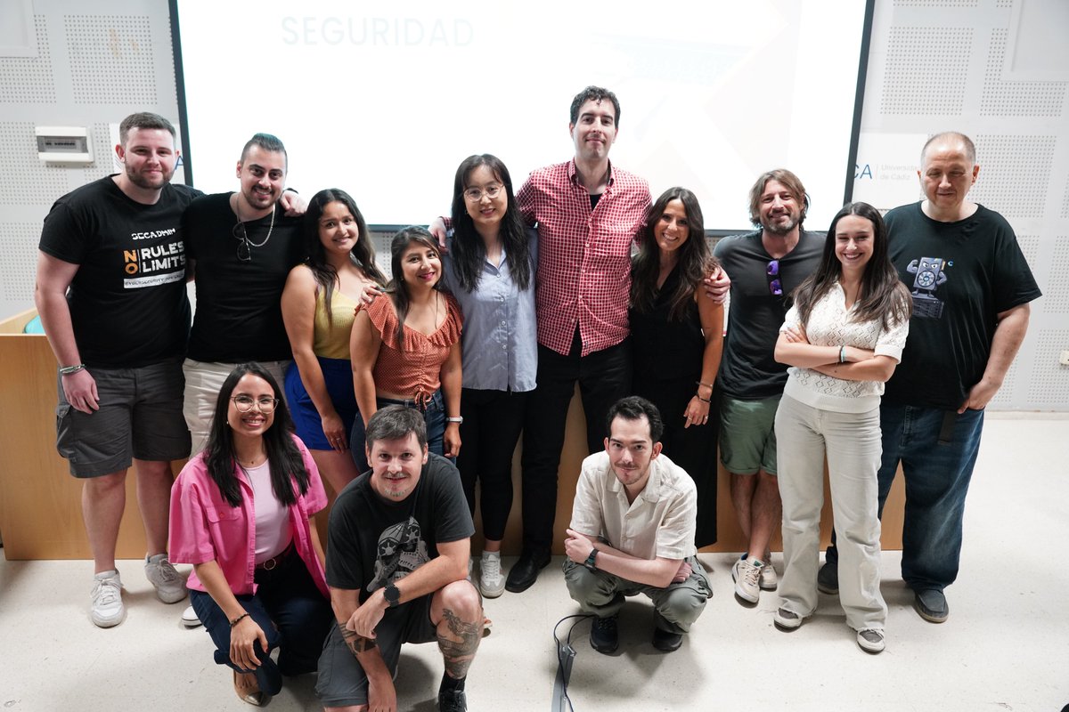 WPCadiz (@wordpresscadiz) on Twitter photo Ayer en WP Cádiz vivimos una meetup top sobre Ciberseguridad en WordPress. 💻
Gracias a Cándido Povedano y Wenting Sun 💡 por tanto contenido de valor, a quienes asistieron por el buen rollo y a nuestros sponsors por hacerlo posible 💙
📸 <a href="/pacomarchante/">Paco Marchante</a> Ayer en WP Cádiz vivimos una meetup top sobre Ciberseguridad en WordPress. 💻
Gracias a Cándido Povedano y Wenting Sun 💡 por tanto contenido de valor, a quienes asistieron por el buen rollo y a nuestros sponsors por hacerlo posible 💙
📸 <a href="/pacomarchante/">Paco Marchante</a>
