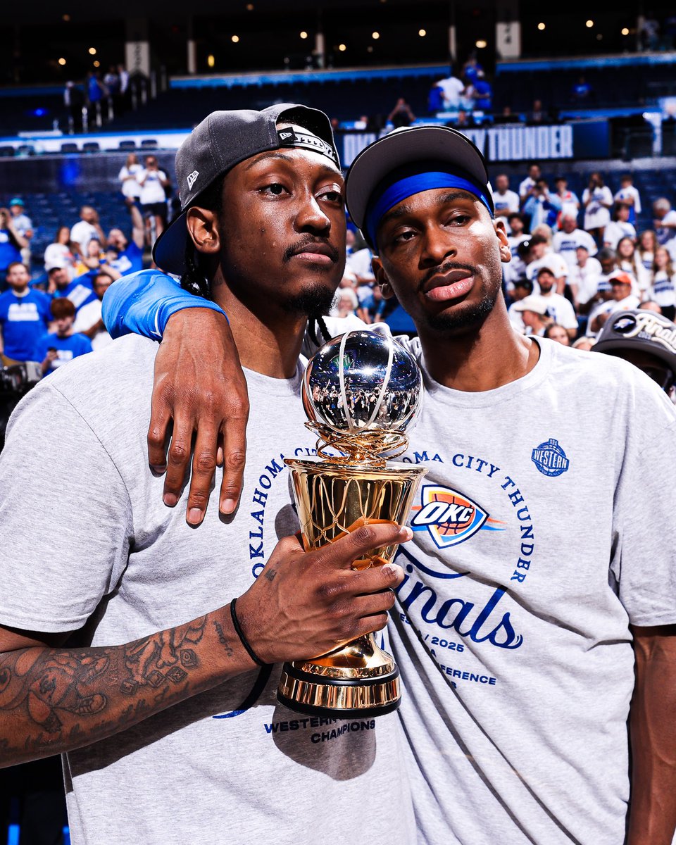 thunderfanrylee's tweet photo. The WCF pics are so tough https://t.co/i6BvonUn4Z