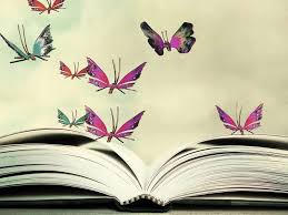 Görenler mi tanır sadece?
Kıymet bilinmez mi kaybetmeyince?
Bir şiire rastlamak için gazete köşelerinde
Bir şairin ölmesi mi gerekir?