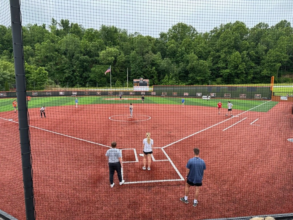 Tom Collins tweet media