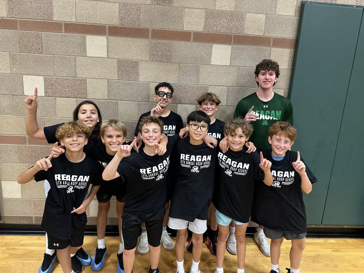 15th Annual Reagan Hoop School - Session I had incredible TOURNAMENT GAMES today!  Help us congratulate our 2nd tournament champions in both gyms!
🐍🏀
4:1
