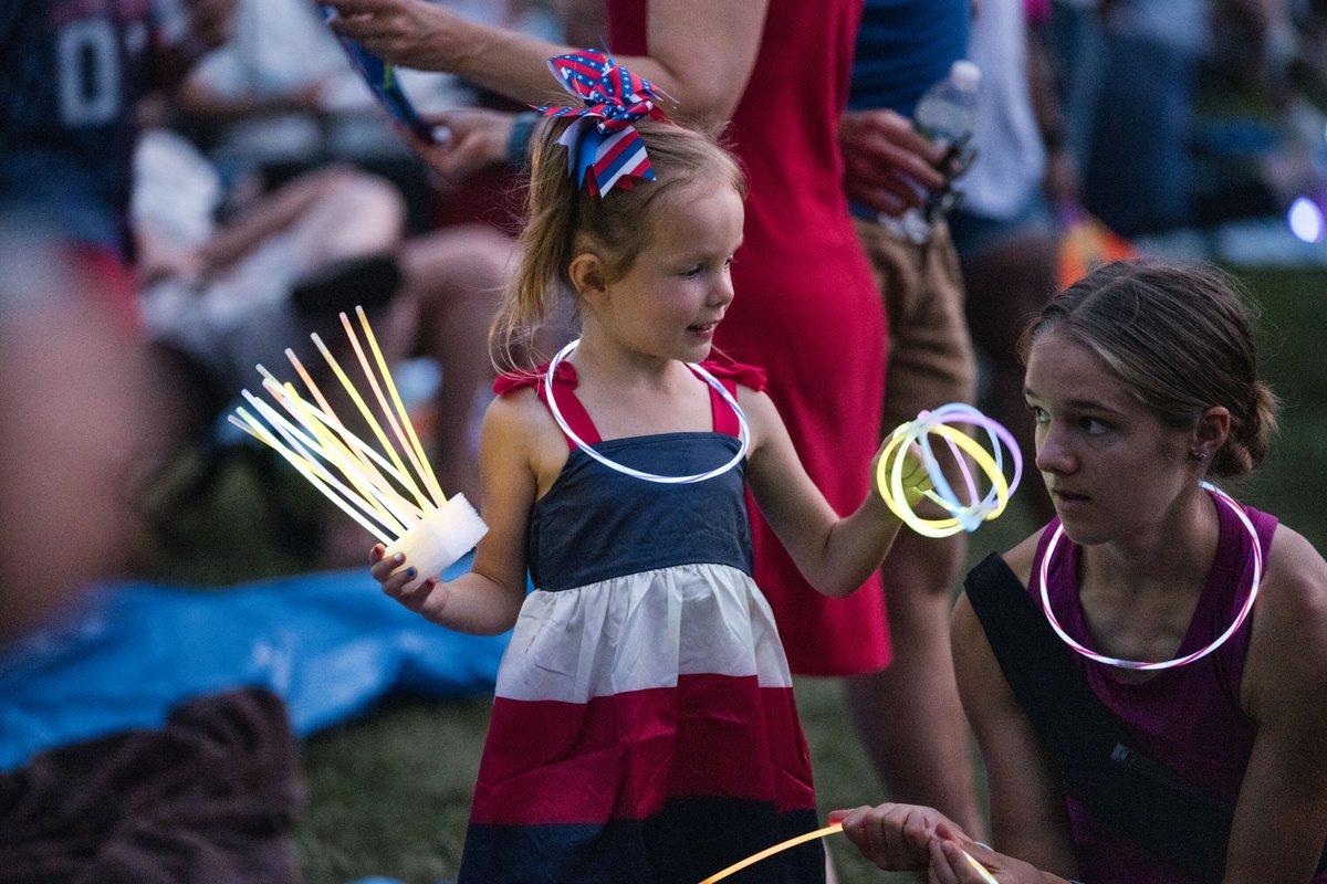 #PartyInThePark is almost here! 🗓️ Want the best seat for #UpperArlington's epic July 4 fireworks? Table reservations open at 7 am on June 2—and they go fast! ⏰

🔗 Get the details and reserve your table at uaca.org