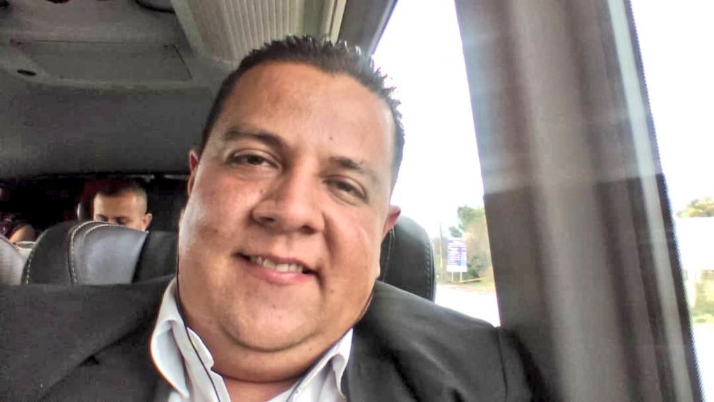 ¡1427 días!
De nuestra detención arbitraria y privación ilegítima de la libertad.
Mi Hno. Javier Tarazona Dir. de <a href="/FundaREDES_/">FundaREDES</a> sigue detenido cumpliendo una sentencia anticipada sin cometer delitos. 
Exigimos sea puesto de inmediato en libertad.
#LiberenAJavierTarazona 
#29Mayo