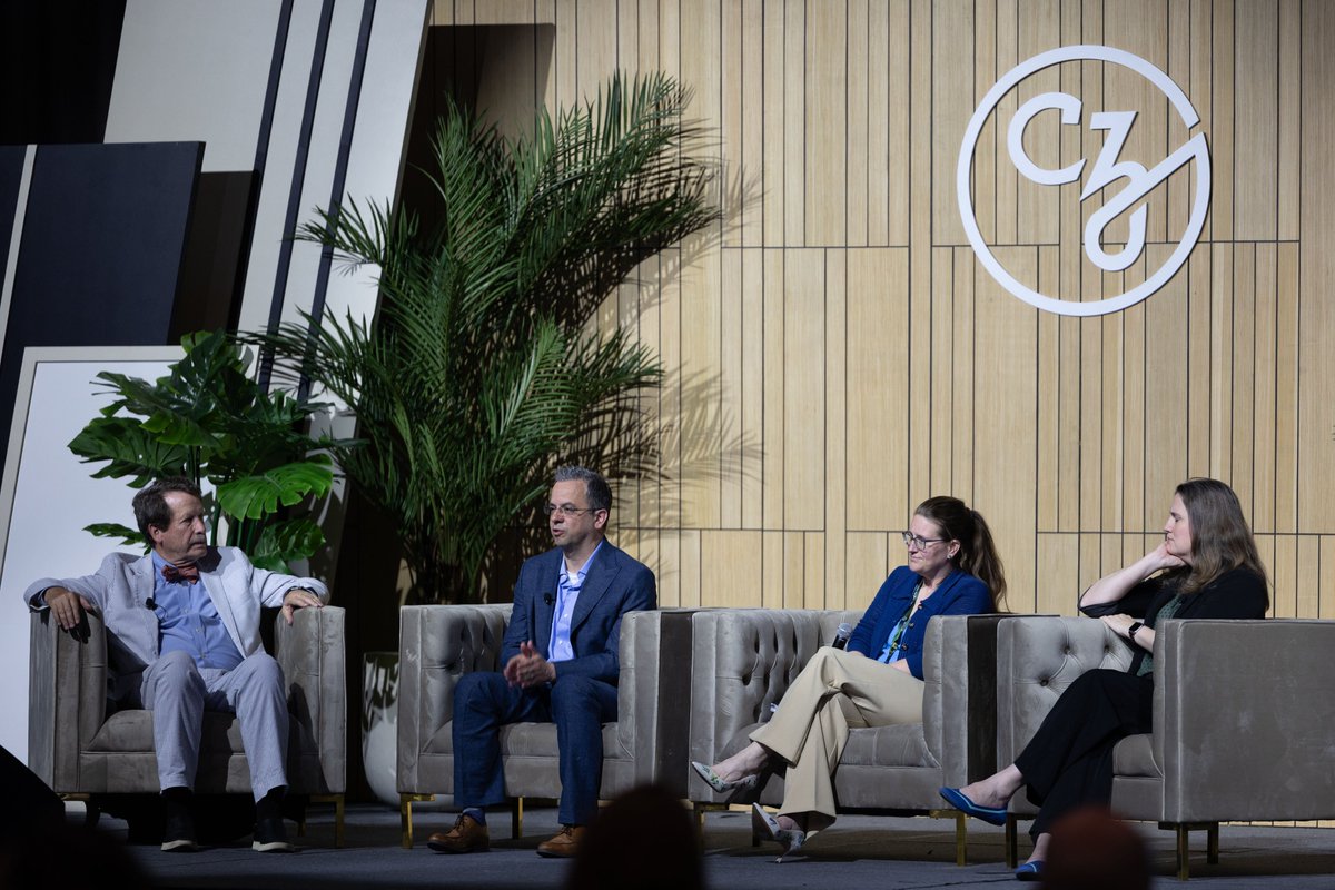 "Connections among patients, scientists + clinicians move us all forward." Sarah Henrickson, Sam Baxter, Wendy Chung &amp; John Kennedy discuss cross-disease collaboration with Former FDA Commissioner Robert Calif at the Science in Society 2025 meeting. #RareDisease