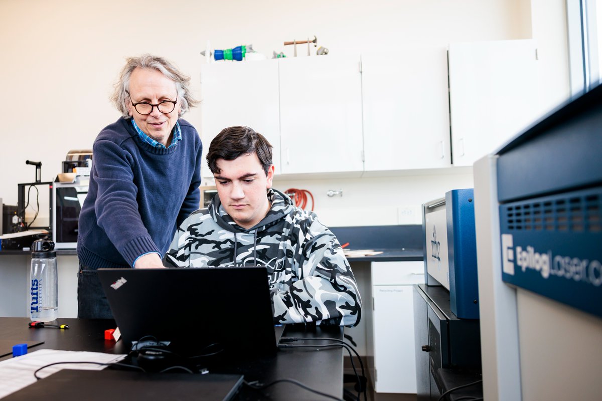 EndicottCollege's tweet image. Did you know? 💡 Endicott’s Makerspace (located in the School of Science &amp;amp; Technology) is where big ideas meet real-world tools—like 3D printing, coding, and creative collaboration.

#Makerspace #Innovation #College #EndicottCollege #ThisisEndicott