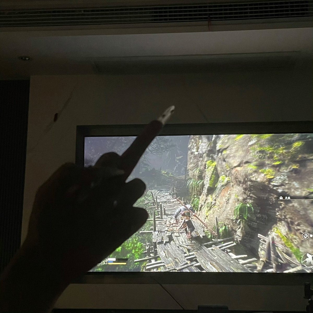 Doulovem tweet media