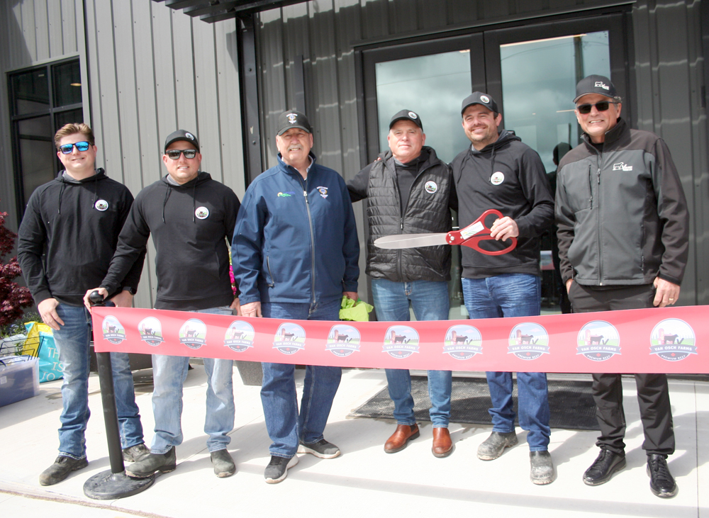 Van Osch Farms unveils new Farm Store south of Mount Carmel. lakeshoreadvance.com/news/van-osch-…