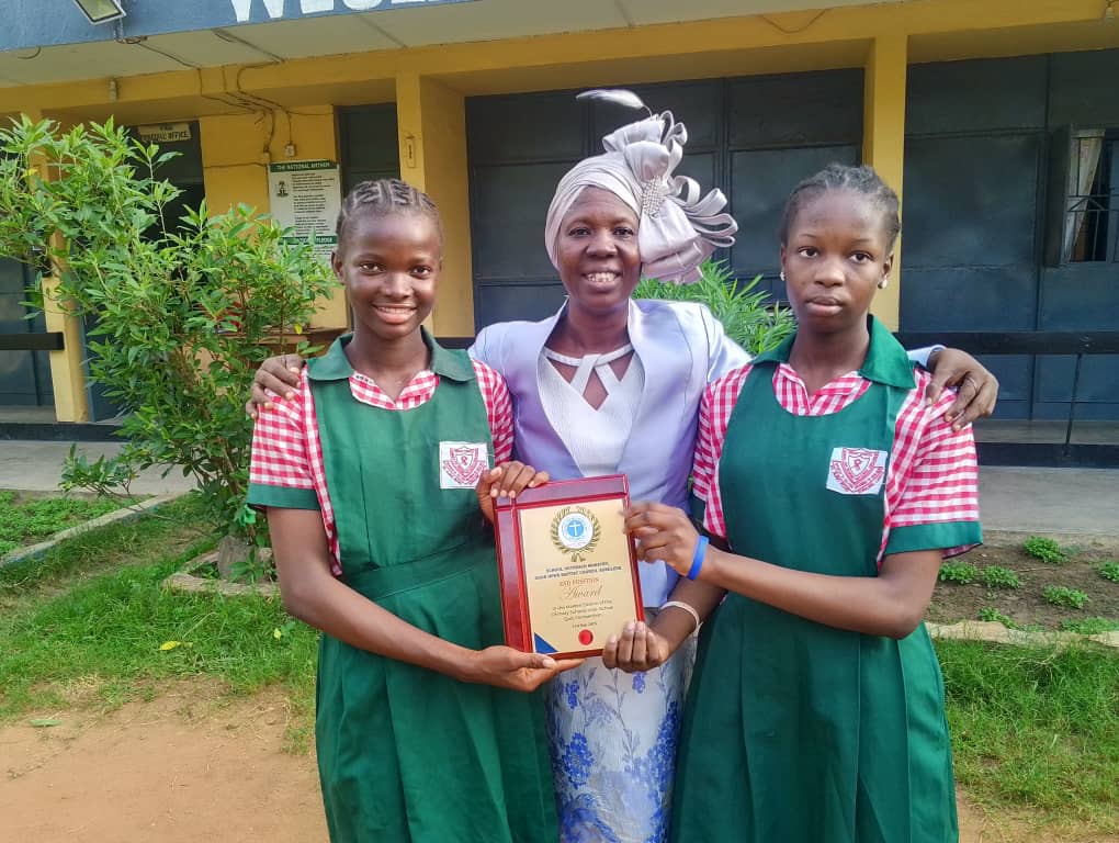 wesley_school1's tweet photo. WESLEY SCHOOL 1 pupils celebrating excellence. 
They participated in a quiz competition with other schools including hearing schools and were first runner up among others. https://t.co/dfzJ0D3v7y