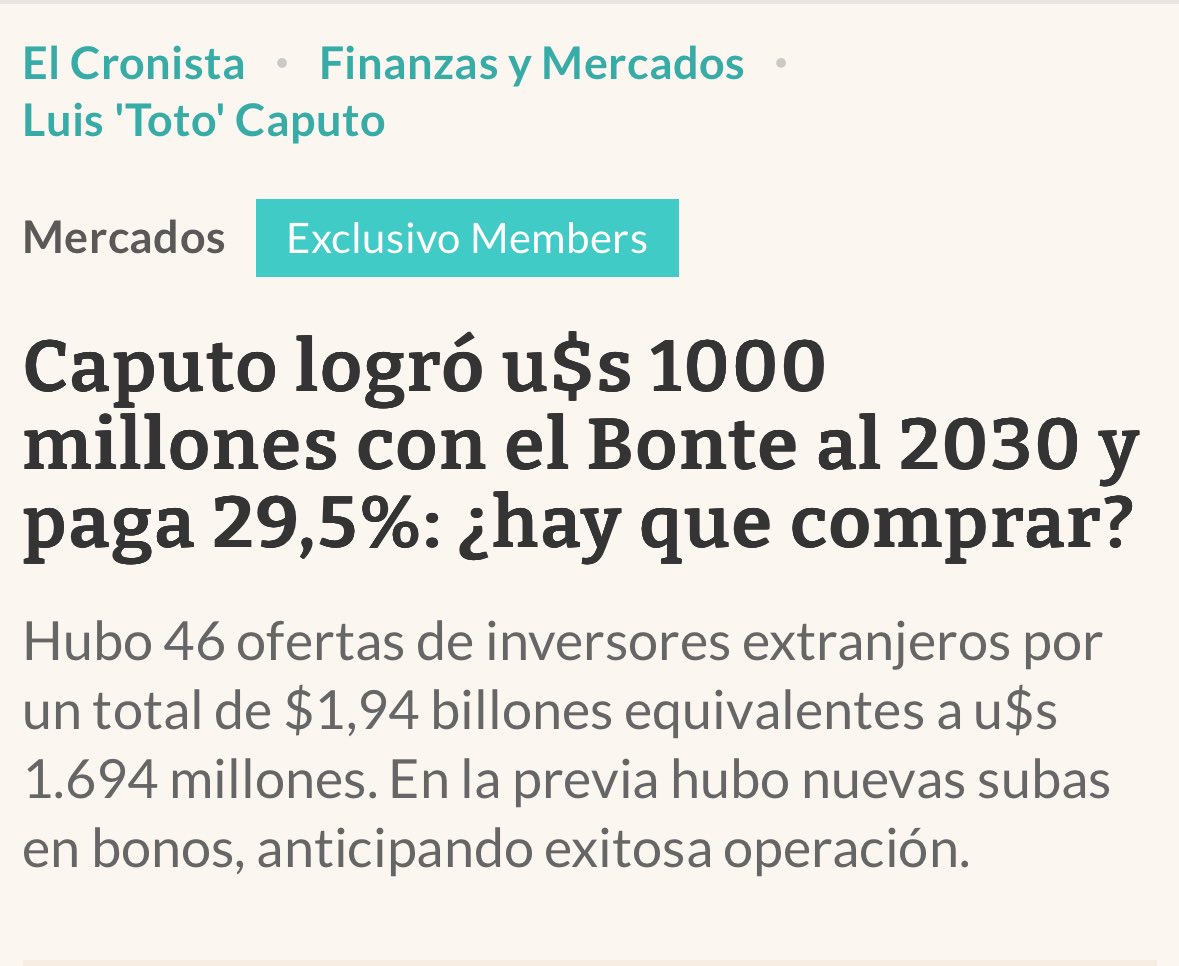 MatuCastellanos's tweet photo. Les dio un bono al 29,5% anual (0,08% diario) y el dólar hoy ya está 1,6% arriba. 20 días de carry les comió en 1 día. No corran riesgo cambiario en un país con reservas negativas, no se hagan robar la plata que cuesta mucho ganarla. https://t.co/UvKjOaSROj