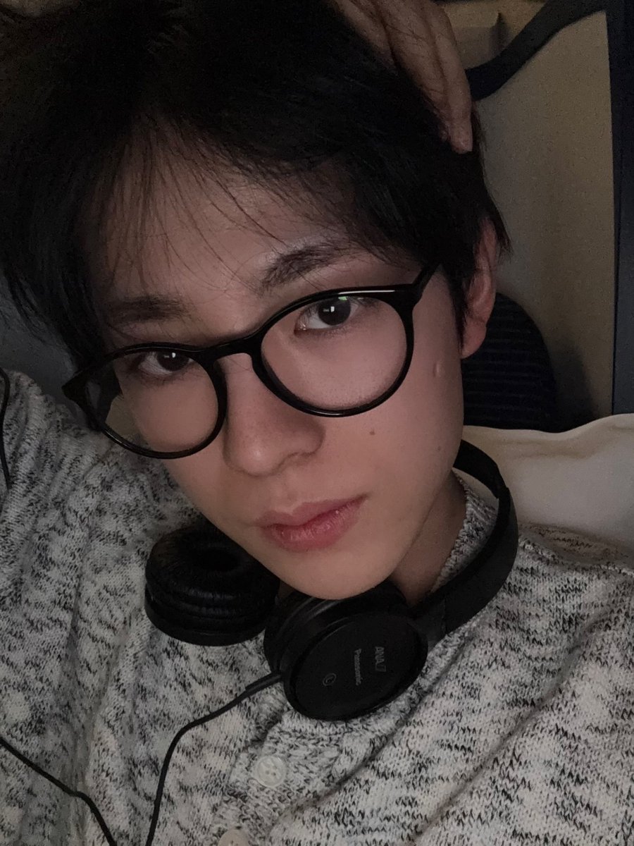 우시 버블 셀카 너무 예쁜거 아니냐고.....💚💚