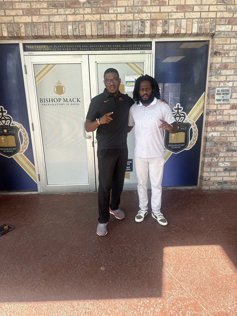 Chris Ewald Sr (@_chrisewaldsr) on Twitter photo Big thanks to <a href="/CowboyFB/">OSU Cowboy Football</a> DB coach <a href="/_CoachKThompson/">πππ―π’π ππ‘π¨π¦π©π¬π¨π§, ππ.π.</a> for visiting Bishop Mack Preparatory School and evaluating our student-athletes! We appreciate you! π #BishopMackPride #grateful Big thanks to <a href="/CowboyFB/">OSU Cowboy Football</a> DB coach <a href="/_CoachKThompson/">πππ―π’π ππ‘π¨π¦π©π¬π¨π§, ππ.π.</a> for visiting Bishop Mack Preparatory School and evaluating our student-athletes! We appreciate you! π #BishopMackPride #grateful