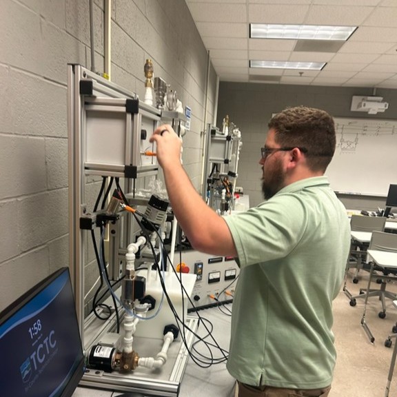 A huge thank you to the Bosch Community Fund for investing in the Tri-County Technical College Foundation to enhance our Mechatronics program! students with real-world skills and helping us build a highly skilled workforce for the future.

#tctcedu #BoschCommunityFund